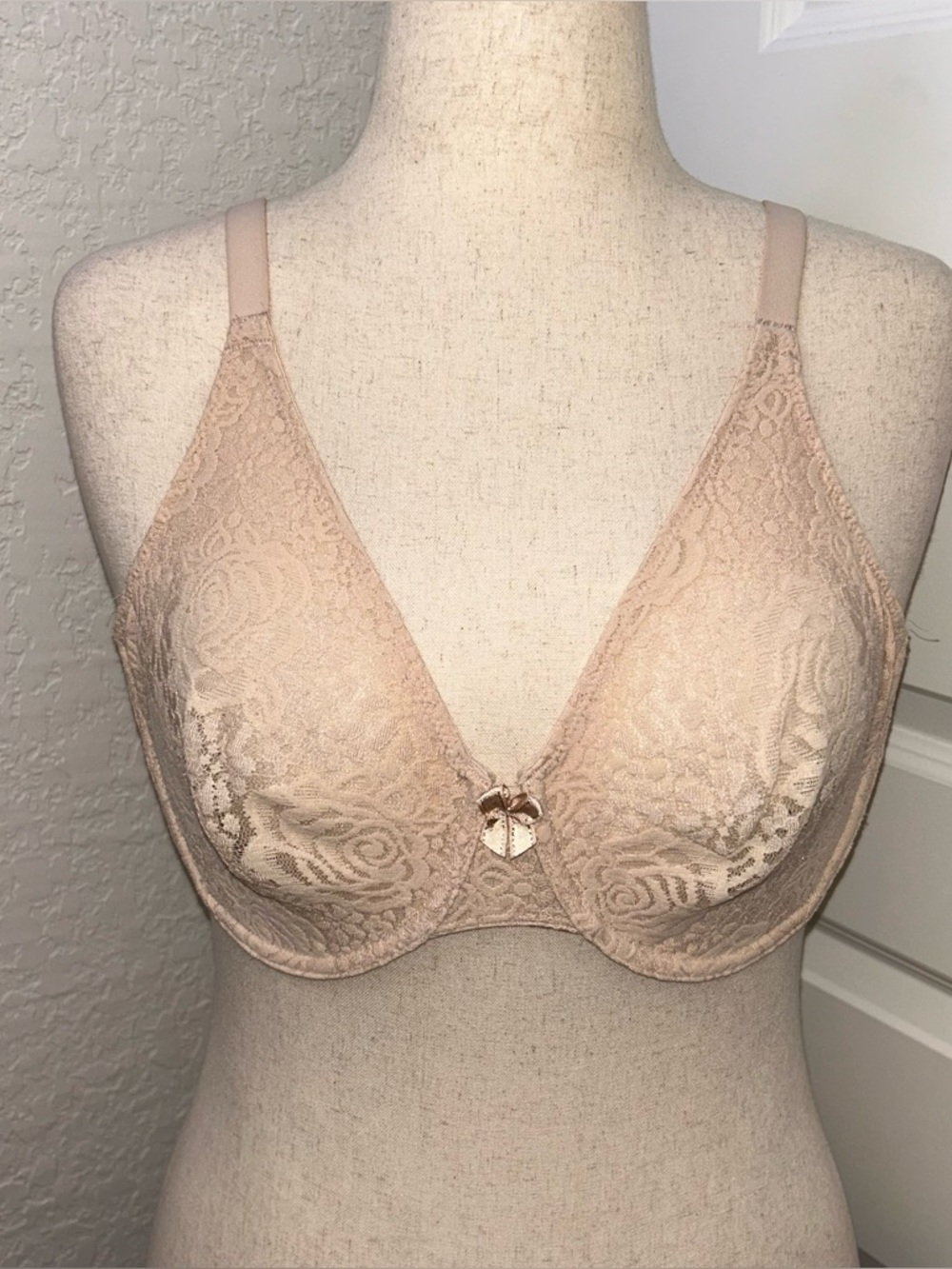 Wacoal 851205 Halo Lace Underwire Bra